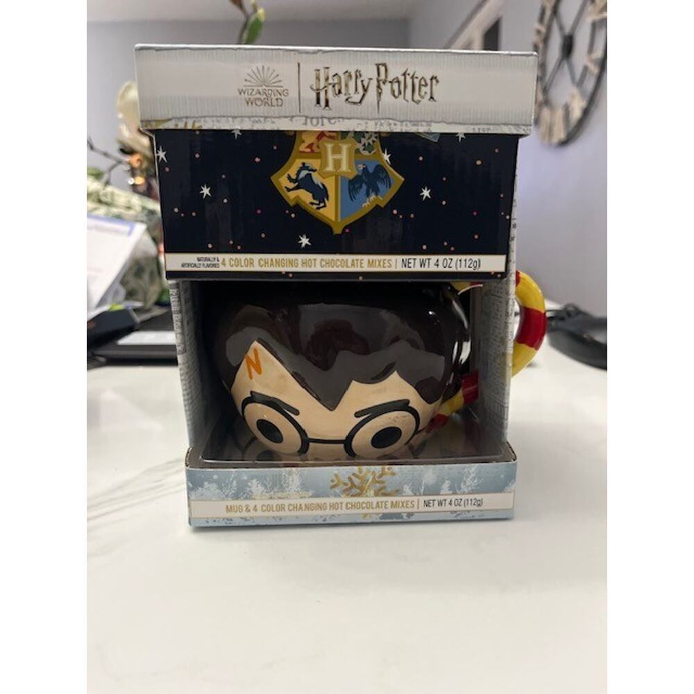 Wizarding World Harry Potter Mug With 4 Color Changing Hot Chocolate Mixes,NIB